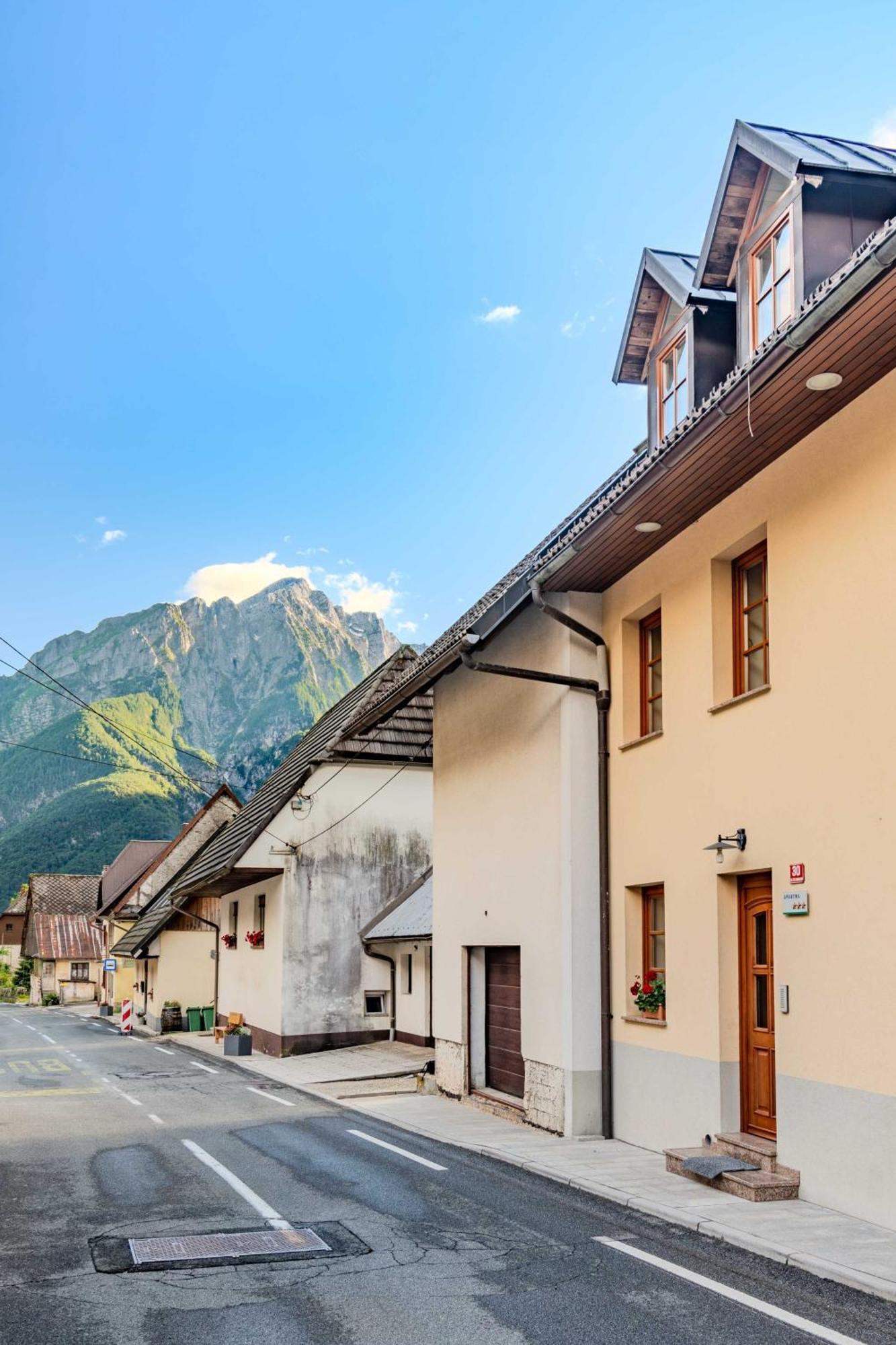 Apartma Miranda Log pod Mangartom Bagian luar foto