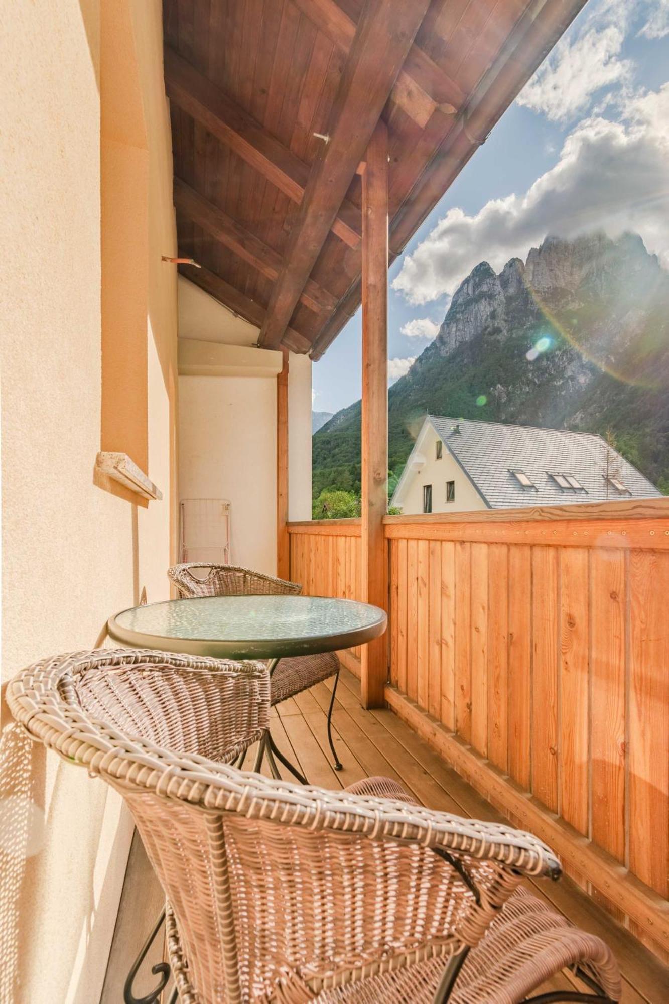 Apartma Miranda Log pod Mangartom Bagian luar foto