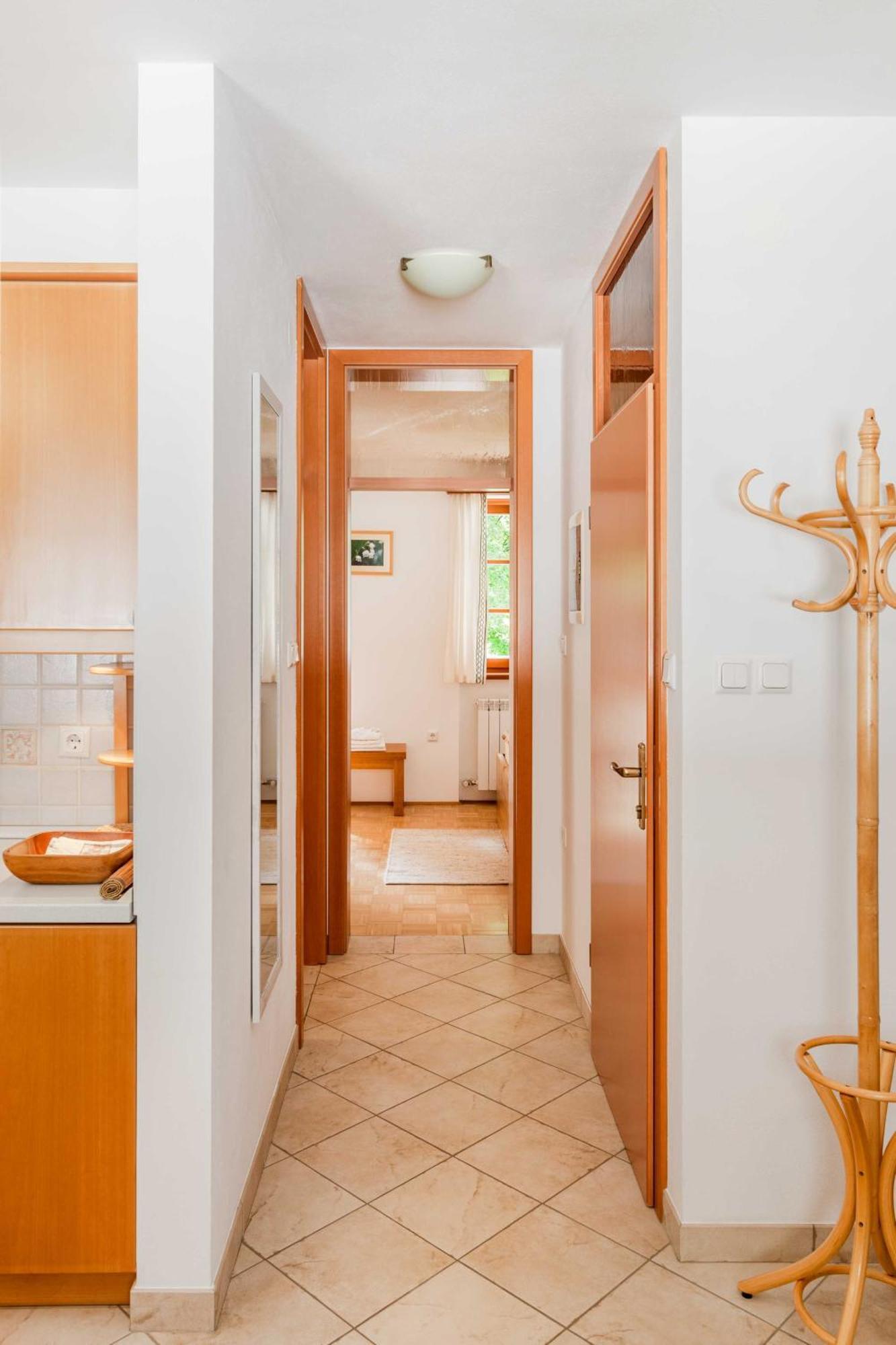 Apartma Miranda Log pod Mangartom Bagian luar foto
